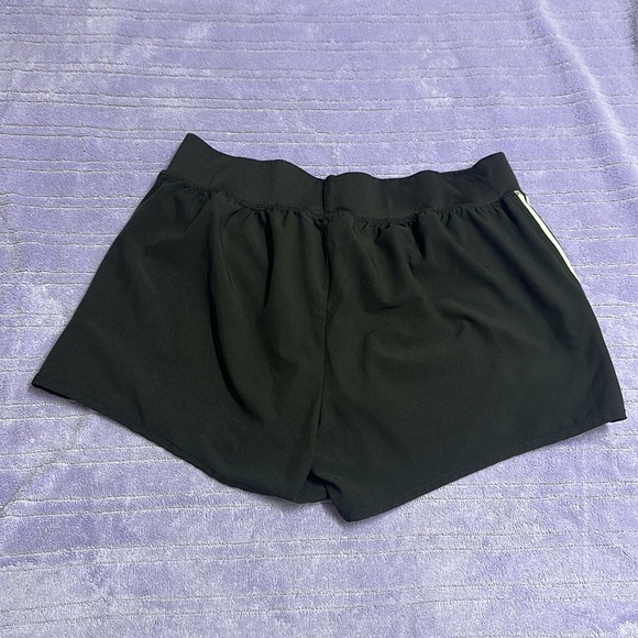 Avia shorts bundle size medium - Picture 3 of 6